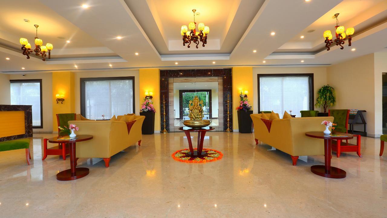Grand Serenaa Hotel & Resorts, Auroville Exterior photo